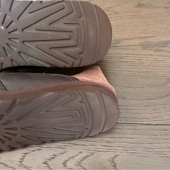 UGG Cooke Grizzly Men's Size 9 Brown Slip On Leather Slippers Missing Size Tags - Picture 8 of 9